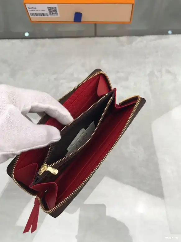 ZIPPY LOUIS VUITTON 0510
